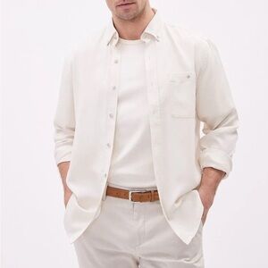RW&Co Soft Tencel Front Chest Pocket Button Up Shirt in Regular Fit